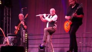 Jethro Tull in Kosice 2017 - Bourée, Live / classic on one leg