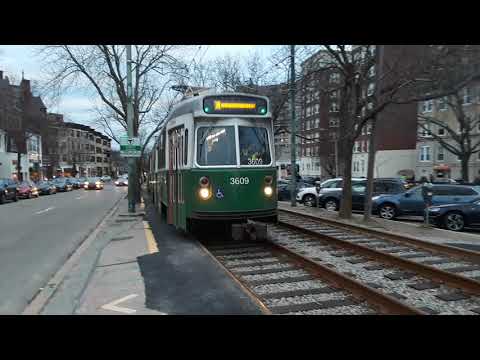 Boston MBTA Green Line train arriving at Summit Avenue Station ( Jan 28, 2020 )