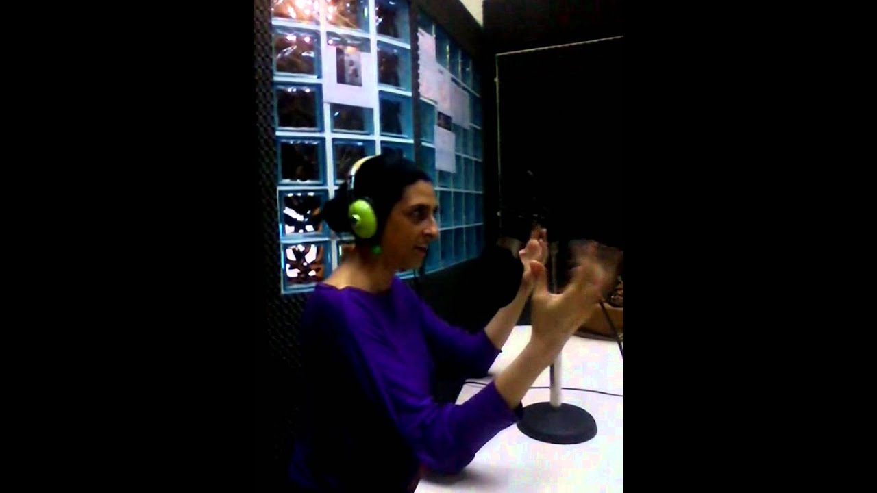 Cristiana Casuscelli (Hastalamilonga) charlando de TANGO a RADIOSTREET Messina