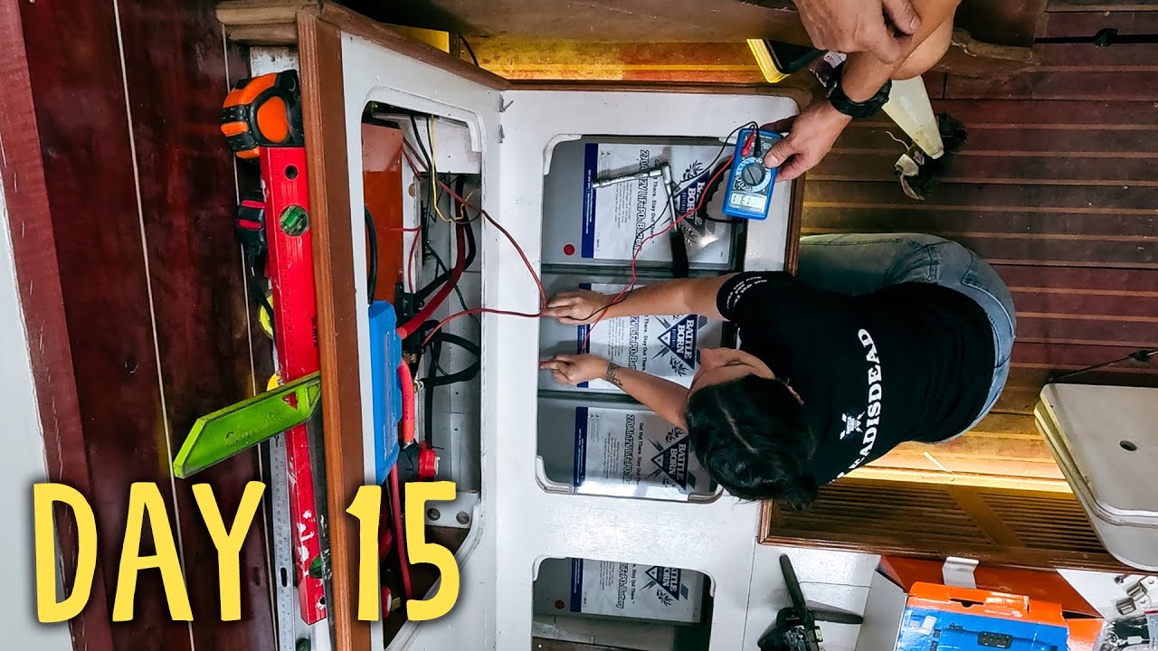 Reconstruction d'un bateau en bois épave : NOUS SOMMES ENFIN AUTONOMES ! — Sailing Yabá 183