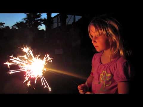 LIGHT SABER SPARKLER 4TH OF JULY FIREWORKS!