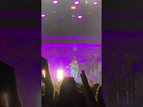 Rosario Flores - Queremos marcha / Roses 🌹