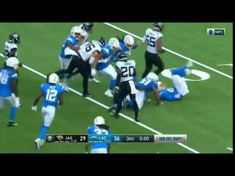 Dede Westbrook’s gruesome leg injury | Highlight legend