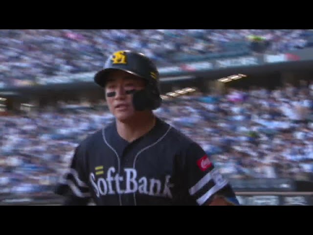 【8回表】貴重な追加点!! ホークス・野村大樹 初球できっちりとスクイズを成功させる!!  2023年9月18日 北海道日本ハムファイターズ 対 福岡ソフトバンクホークス