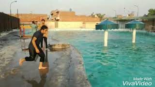 preview picture of video 'Gujranwala Sharja Swimming pool.'