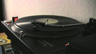 Let&#39;s hear vinyl: The Beastie Boys - The Move (Original)