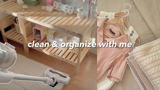 clean & organize my room with me 🧺  aesthet