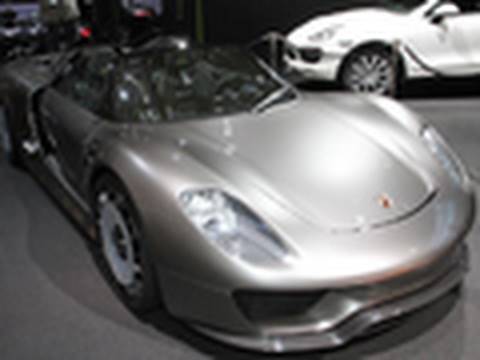 2010 Geneva: Porsche 918 Spyder Concept Featurette