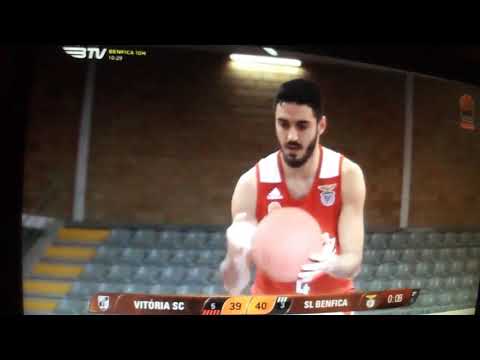 Basquetebol: V. Guimarães 83 - 90 SL BENFICA