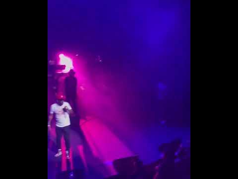 Camron Performs at the Apollo in Harlem!