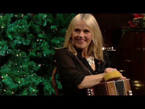 Sharon Shannon and friends - Larry O'Gaff's | The Late Late Show | RTÉ One