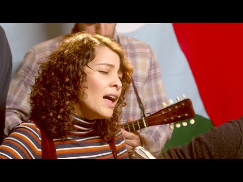 los cochinitos | acoustic cover ft. gaby moreno | stories for KIDS