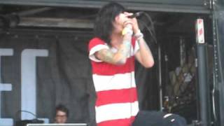 Breathe Carolina - Lovely - LIVE
