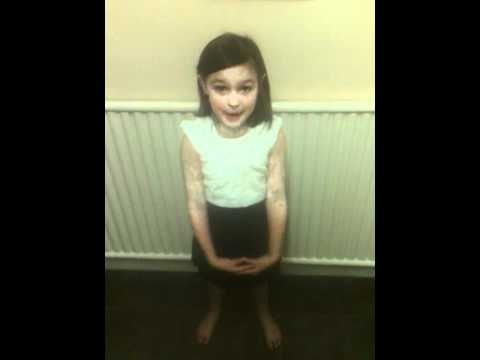 Scottish Eve singing "Coulter's Candy"