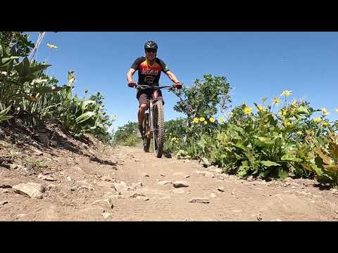 Loop of Mahogany Ridge