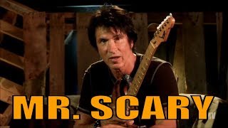 !! George Lynch Gives In-Depth Guitar Lesson | Mr. Scary | One On One
