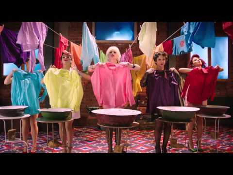 Loredana - Apa (feat Cabron) (Official Video HD)