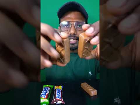 Snicker’s blueberry chocolate mukbang asmr