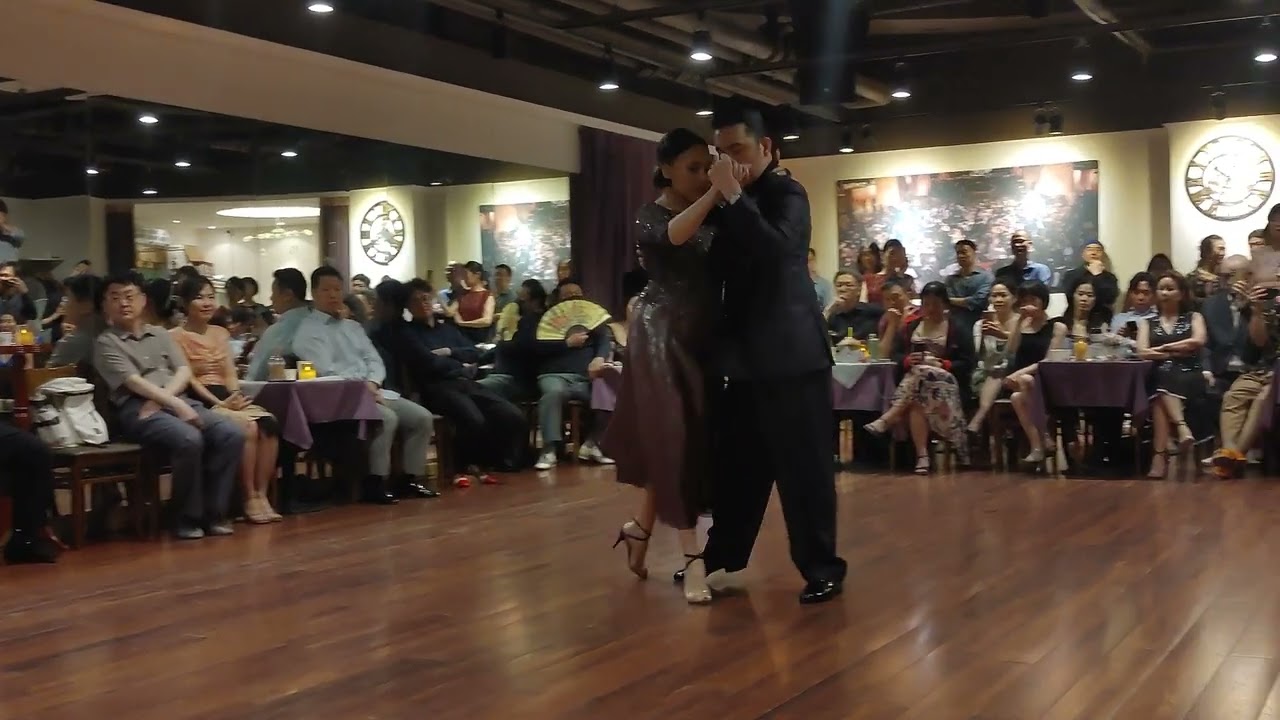 Video thumbnail for [Domingo Federico - Muy Suave] Amelia Rambe & Ferrol Matthew