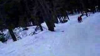 preview picture of video 'Skiing through a forrest trail in Bulgaria'
