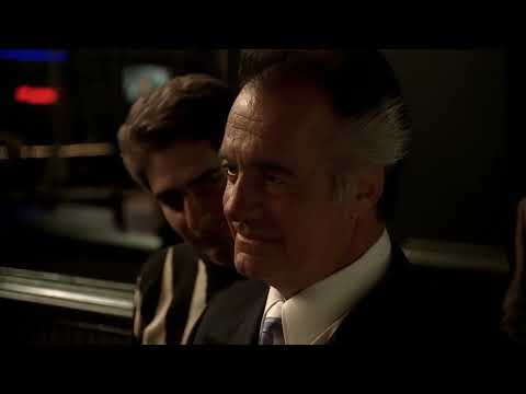 Paulie 5. kedvenc száma - Maffiózók