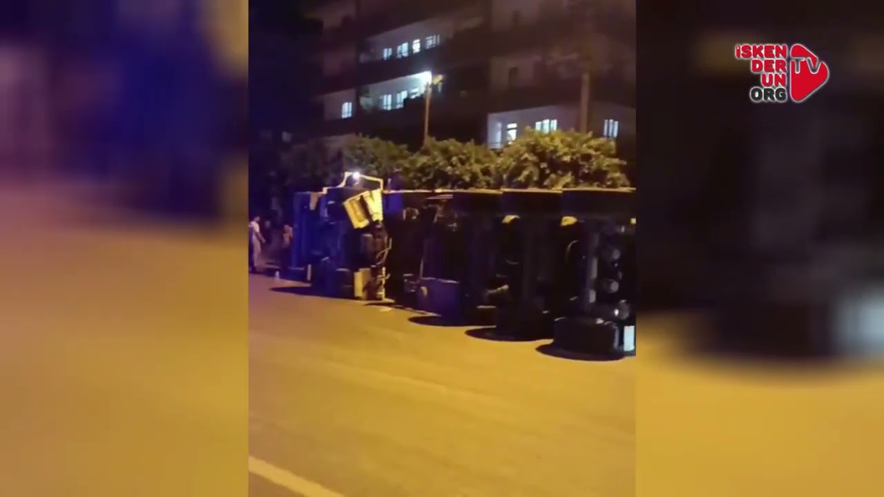 Sarımazı Köprü Kavşağı’nda TIR Kazası…