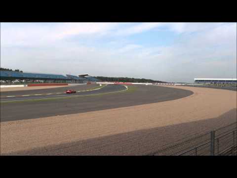 Ferrari F40 Spitting Flames and FXX's Screaming