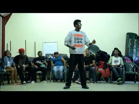 Robot Boii Performance