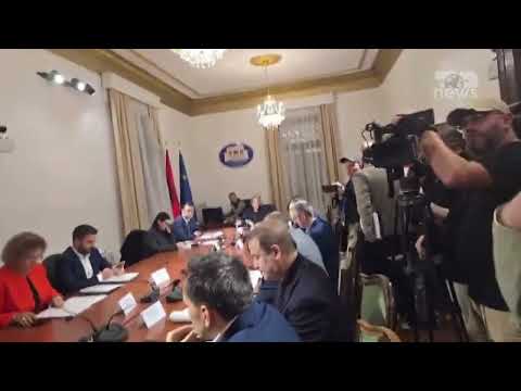 Top News- Ndërpritet pas dy minutave Komisioni i Burimeve Natyrore/Debate mes Bardhit dhe ministres