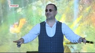 Народный артист ЧР Альви Альтемиров отметил свое 25-летие творческой деятельности
