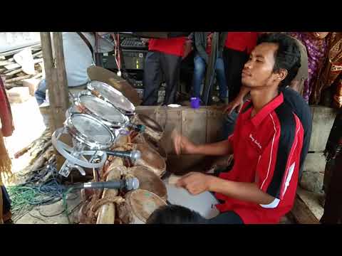 Gondang somba na gok sian hasuton paranak