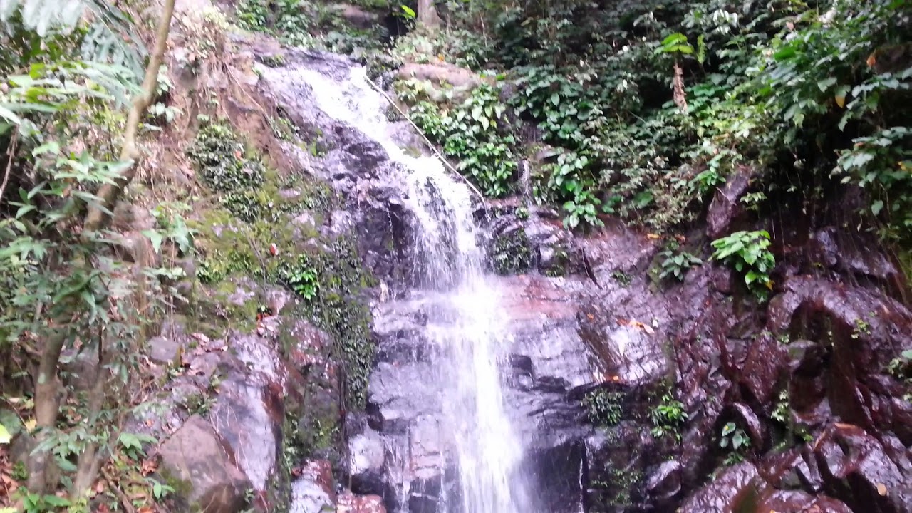 Bue Yong Waterfall