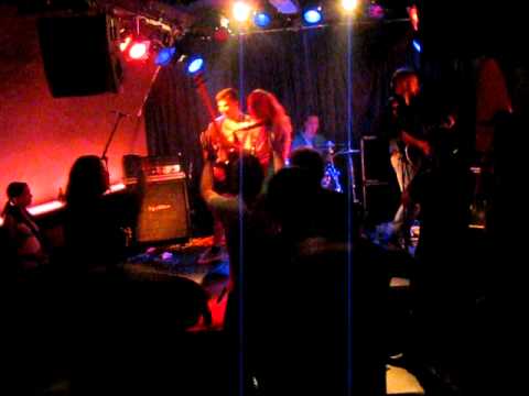 Dissouled 1 - live @ Bambi Galore