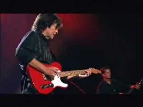 John Fogerty - Lookin' Out My Backdoor (Live - 2005)