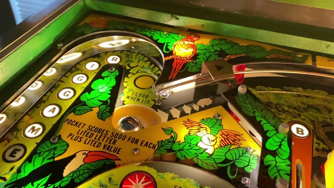 Big Game saucer slo-mo