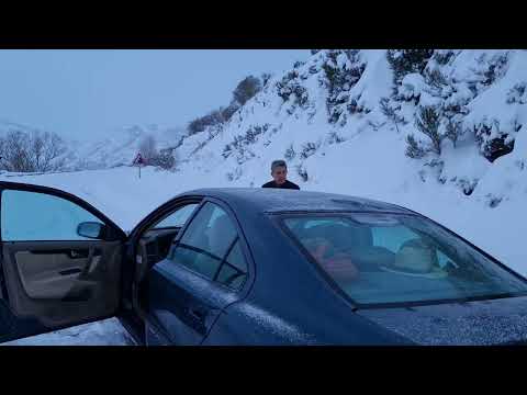 Stuck in the snow / Montrondo Jan 23