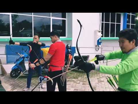 Shooting Practice With KTB Horsebow Nomad Blackshadow