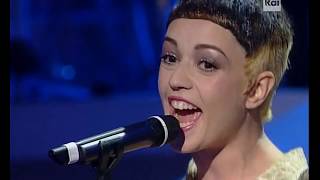 Carmen Consoli In Bianco e Nero Sanremo HD