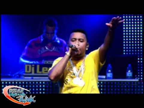 Mc Leozinho - Medley Funk antigo - DVD Oficial 2010 (aovivo clube internacional) EquipeRealFunk