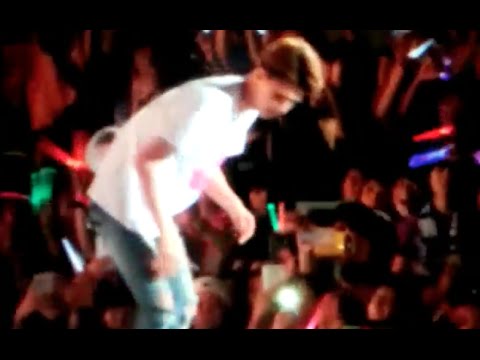 [Fancam] 140815 EXO Sehun Funny Moment at SMTOWN Live World Tour IV in Seoul Ending