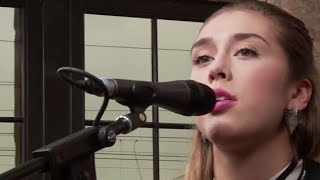 Claire - Games (Live at joiz)