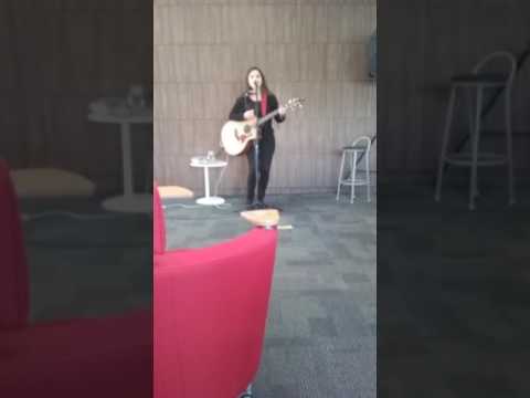 Corre Corra Agora - Adrielle Gauer