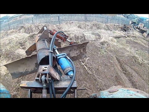 Самодельный поворотный отвал на заднюю навеску Т-40АМ