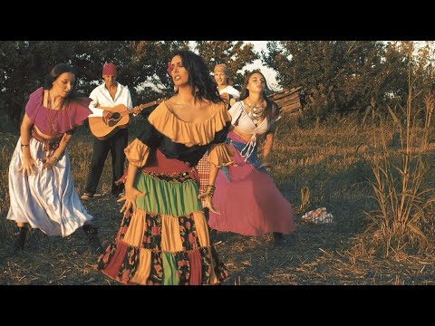 IVANA KRUNIC - GUITAR MASHUP - (OFFICIAL VIDEO)