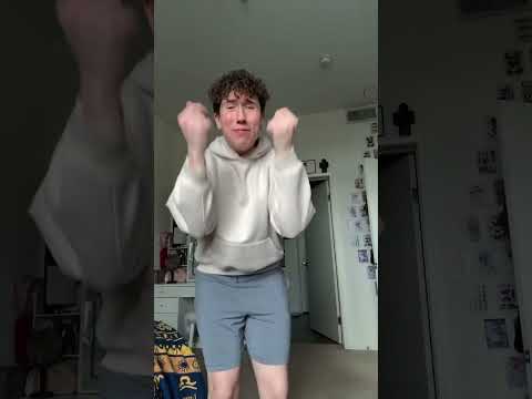 lil tay be poppin off