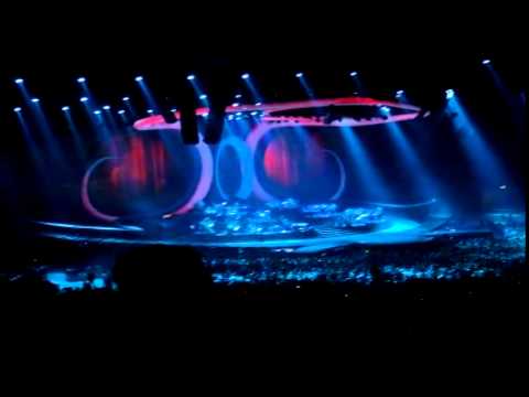Intro & I'M COMING OUT  - Diana Ross live at Gelredome Stadium -