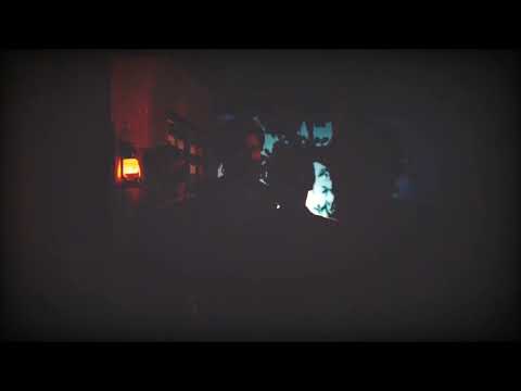 en uyiril pathi..💞..... pirunthu ponal..💔..... adi penne repraise  short