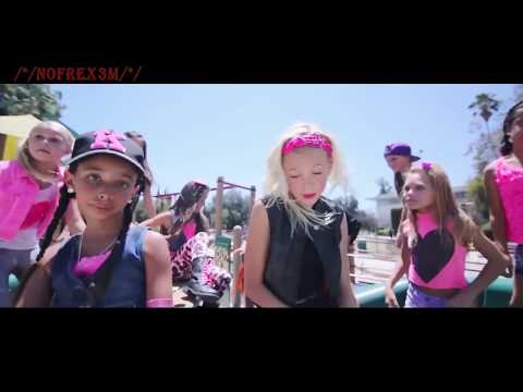 Hello Kylie  Ft Jordyn Jones!   First Love  Lip Gloss, by J Lo  Lil Mama (HD)