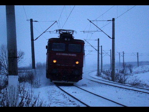 Locomotiva EA666 intra in orasul Liteni cu R5608 Suceava Nord - Iasi - 11.02.2017