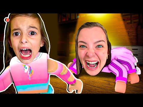 Roblox - I AM THE BEST SPIDER IN SPIDER | JÉSSICA GODAR AND LAURINHA AND HELENA AND GABRIEL